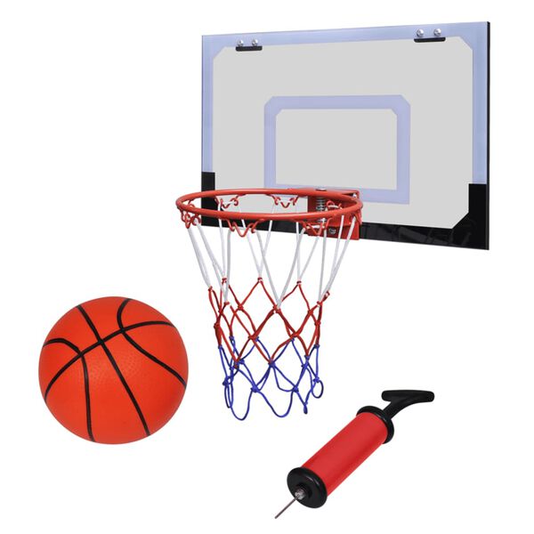 Aro de baloncesto con red y tablero pelota y pompa naranja